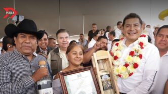 Alejandro Armenta impulsa la soberanía alimentaria con entrega de insumos agrícolasAlejandro Armenta impulsa la soberanía alimentaria con entrega de insumos agrícolas