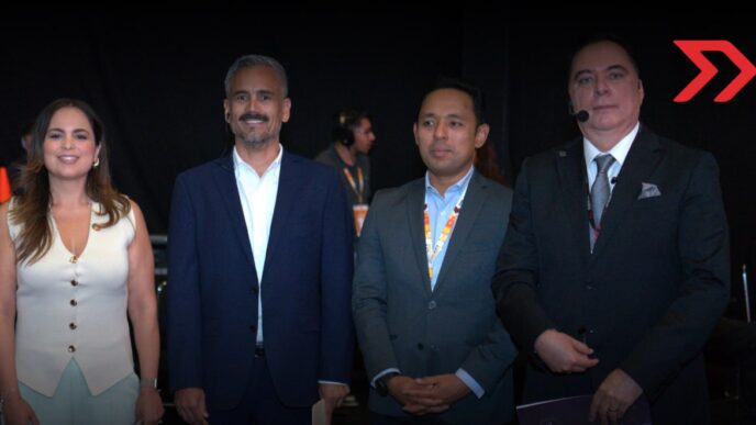 Eduardo Rivera aborda la importancia de cerrar brechas con la tecnología